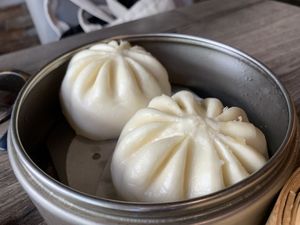 Vegetarian Chicken Kung Pao Bun at Unit Su Vege in Philadelphia