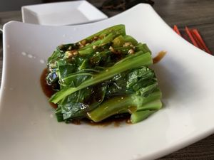 Steamed Chinese Broccoli at Unit Su Vege in Philadelphia