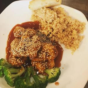 Sesame Seitan (Lunch Special) at Unit Su Vege in Philadelphia