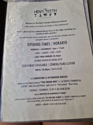 Opening hours as of August 2023 at The Hen's Teeth in Alicante