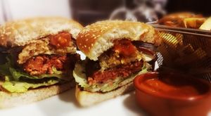  at The Hen's Teeth in Alicante