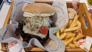  at Le Grand Burger in Gramado