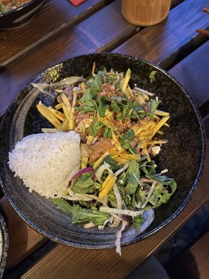 V22 mango bowl  at Feel Seoul Good in Berlin