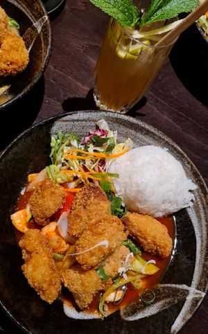 Vegan "chicken" sweet and sour 🌱👍 at Feel Seoul Good in Berlin