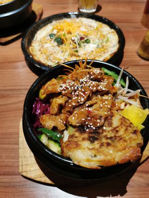 Rice bowl with Soja strips and avocado pancake at Feel Seoul Good in Berlin