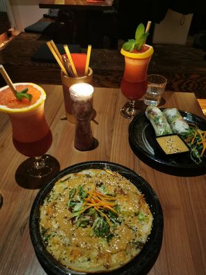 Pancake, summer rolls, Haru Haru at Feel Seoul Good in Berlin