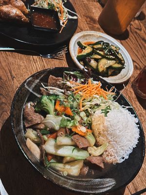 V4 & Spicy Gurke  at Feel Seoul Good in Berlin