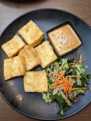 Baked tofu starter at Feel Seoul Good in Berlin