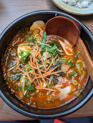 Kimchi suppe at Feel Seoul Good in Berlin