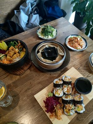 Dinner time at Feel Seoul Good in Berlin