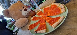 Awaiting pizza with my friends at Happiz - Monge in Paris