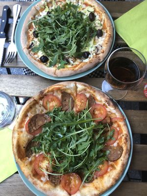 Vegan pizzas  at Happiz - Monge in Paris