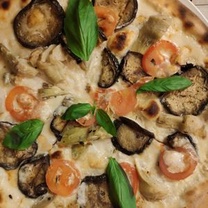 Pizza at Happiz - Monge in Paris