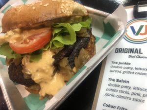 The Junkie
Double Superfood Patty, lettuce, tomato, House spread, grilled onions served on a sesame brioche bun.  at Vegan Junkie - Tavern Flower Food Truck in Fort Lauderdale