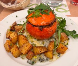 stuffed pumpkin with creamy leek and potatoes  at Hirscheneck in Basel