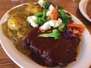 Special: BBQ tofu d’beest at Dharma's in Capitola