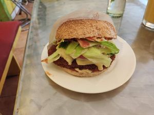 Burger at Yoyo Foodworld in Berlin