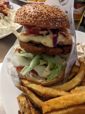 Hawaiian sChicken burger at Yoyo Foodworld in Berlin