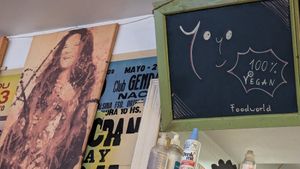  at Yoyo Foodworld in Berlin