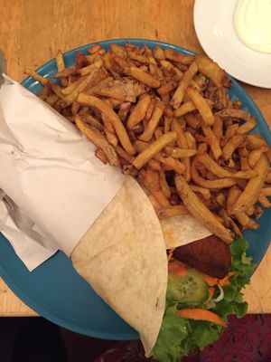 Bauverian wrap with fries at Yoyo Foodworld in Berlin