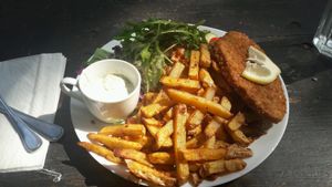 Schnitzel with fries at Yoyo Foodworld in Berlin