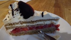 Torte zum Dessert at Yoyo Foodworld in Berlin