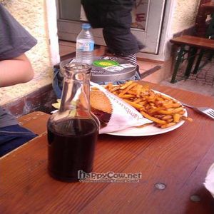 burger and fries at Yoyo Foodworld in Berlin