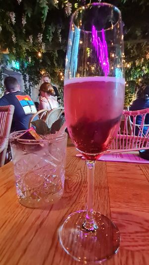 Cocktails hibiscus at Negishi in Luzern