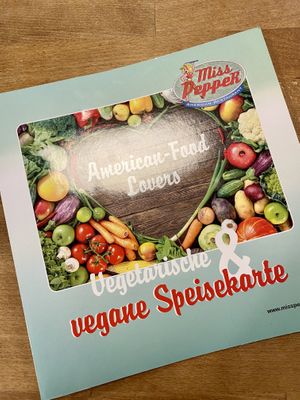 Veggie & vegan menue (front) - you have to specifically ask for it! 👩🏼‍🍳 at Miss PeppeR in Paderborn