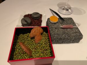mignardise at Sens et Saveurs in Tokyo