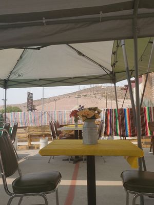 Outdoor seating during Covid19 at Rosita's Restaurant in Barstow