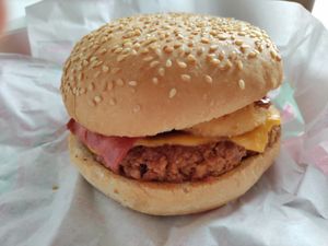 Crunchy BBQ burger at The Began in Valencia