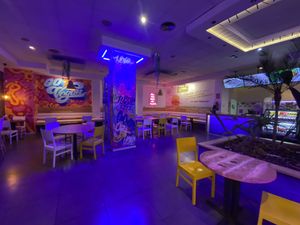 Salle cool et belle ambiance #Veganuary at The Began in Valencia