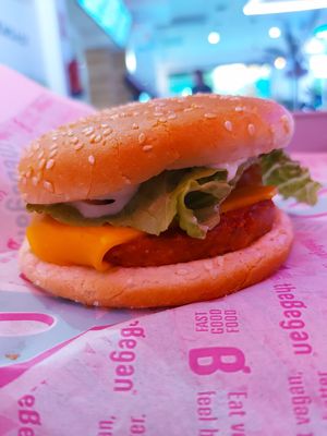 Burger at The Began in Valencia