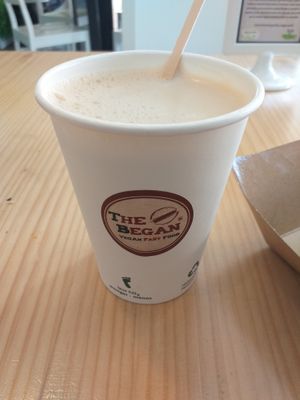 Coffee with almond milk at The Began in Valencia