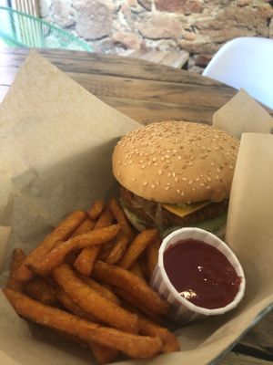 The Gourmet Burger  at The Began in Valencia