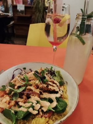 California Bowl at Plain in Vienna