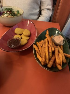 Nuggets and sweet potato fries  at Plain in Vienna