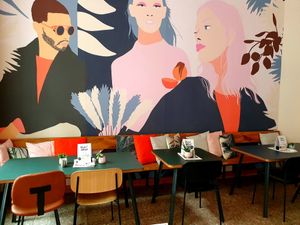 seating at Plain in Vienna