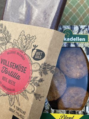 beet tortilla wraps & oyster mushroom patties at Bio Company - Chausseestrasse in Berlin