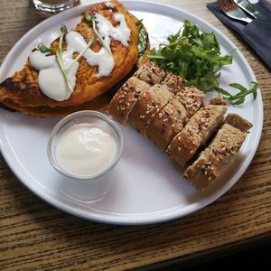 Chickpea omlette at Focus Foodbar in Tilburg
