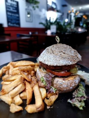 Beyond Burger with fries at Focus Foodbar in Tilburg