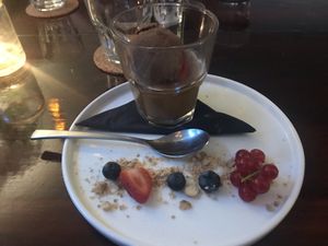 Seasalt Caramel Peanutbutter Mousse with chocolate ice cream of oat milk. at Focus Foodbar in Tilburg