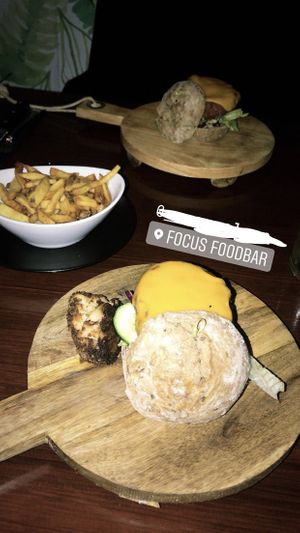 Burger and fries at Focus Foodbar in Tilburg