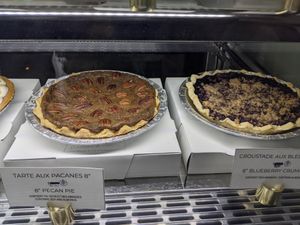 Vegan pies at Pastel & Coco in Gatineau