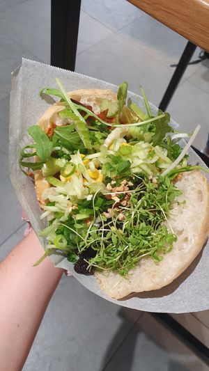 Kreative Ikone at Neue Dönastie - Kronenstrasse in Stuttgart