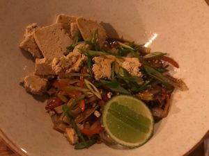 pad thai at Los 7 Mares in La Guajira