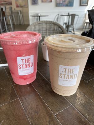Cherry bomb and PB&J smoothie at The Stand Vegan Cafe in Fairfield