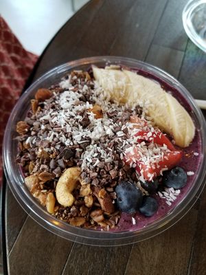 Smoothie bowl at The Stand Vegan Cafe in Fairfield