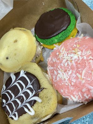   at Shuga Pie Shop in Babylon